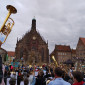 Tausende Bläser auf dem Nürnberger Hauptmarkt